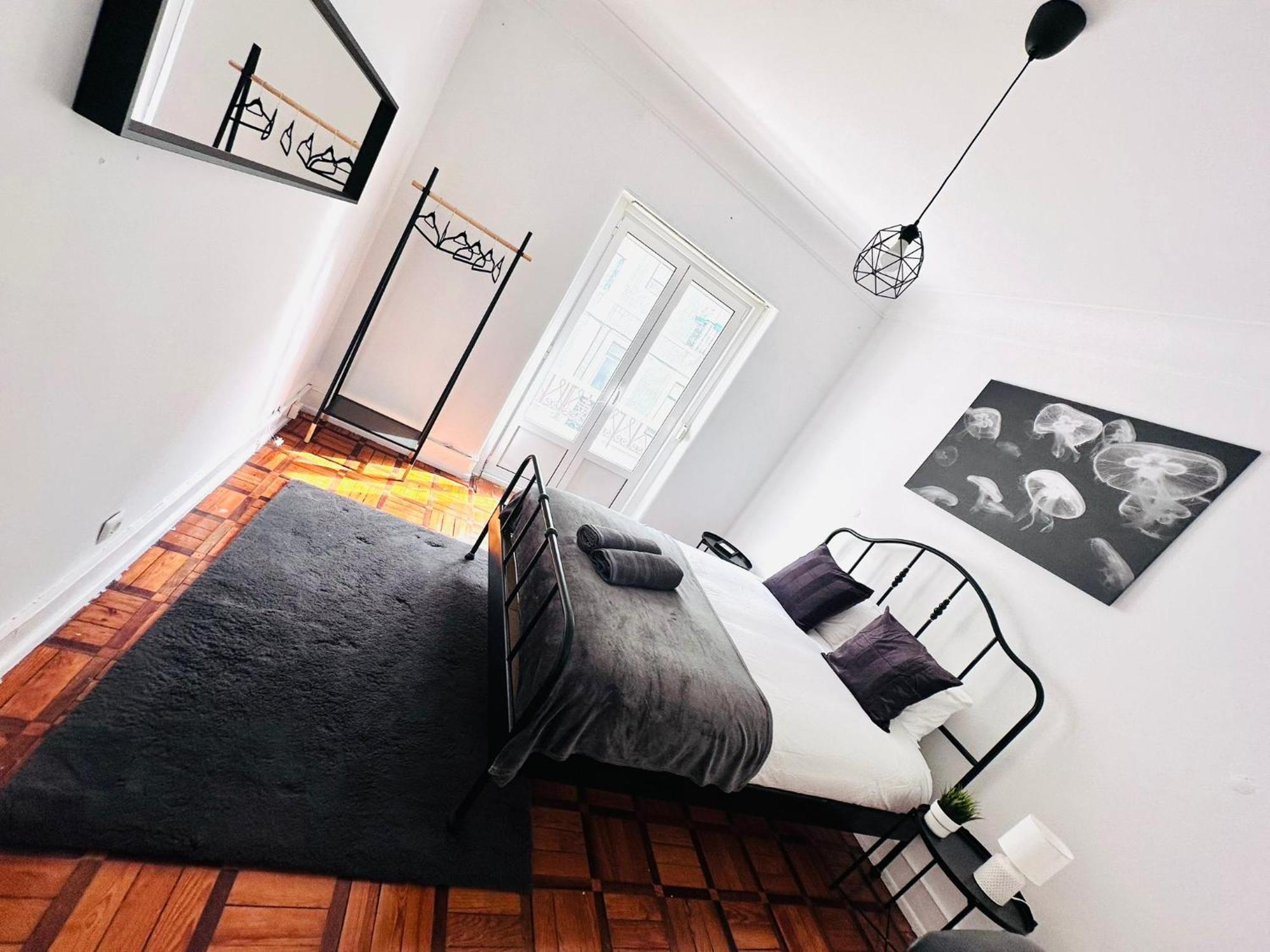 Rooms, Location For Tourists *